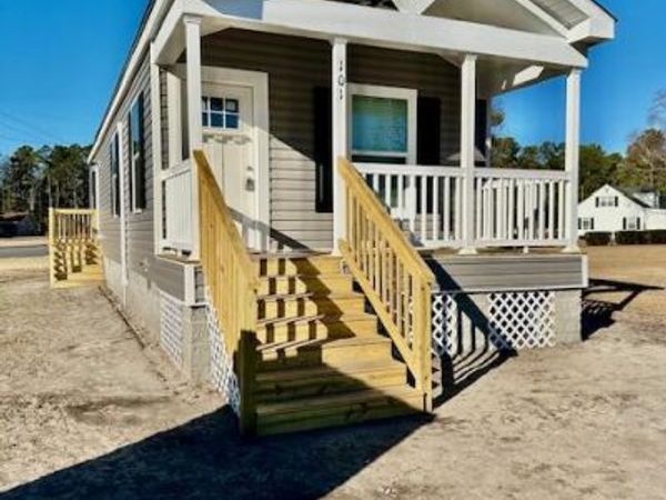 896 Academy Street , Fair Bluff, NC 28439