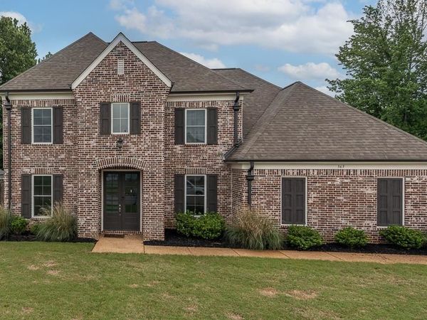 365 BURTON DR, Oakland, TN 38060