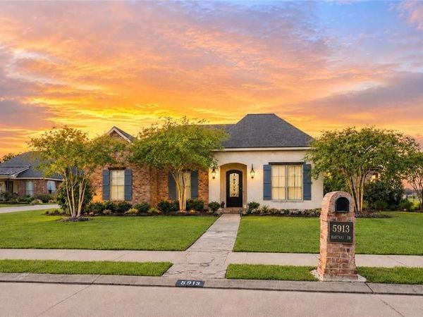 5913 MARTHAS Drive, Alexandria, LA 71303