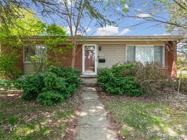 30539 Longfellow Avenue, Madison Heights, MI 48071