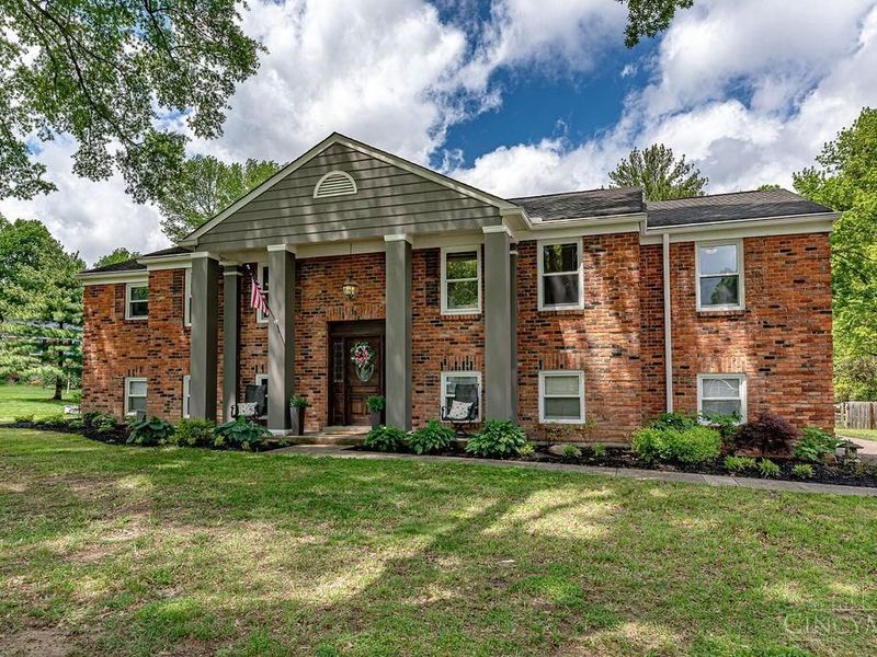 6826 Wetheridge Drive, Anderson Twp, OH 45230 Photo 2