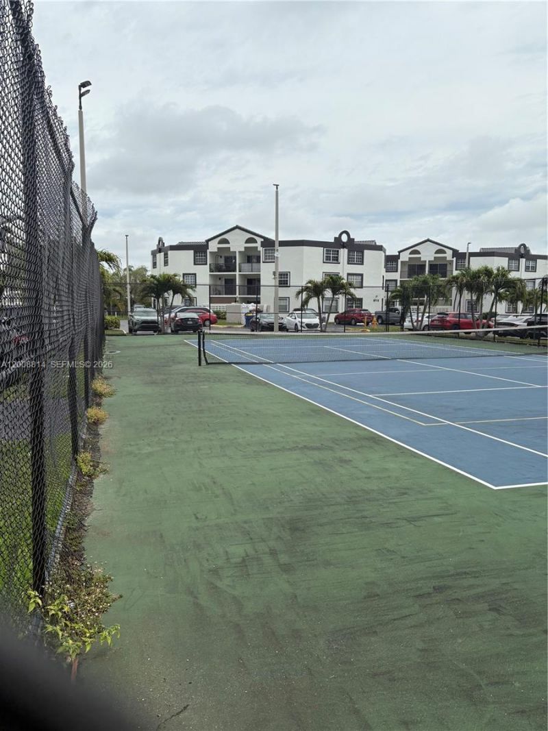 9711 Fontainebleau Blvd, Unit D101, Miami, FL 33172 Photo