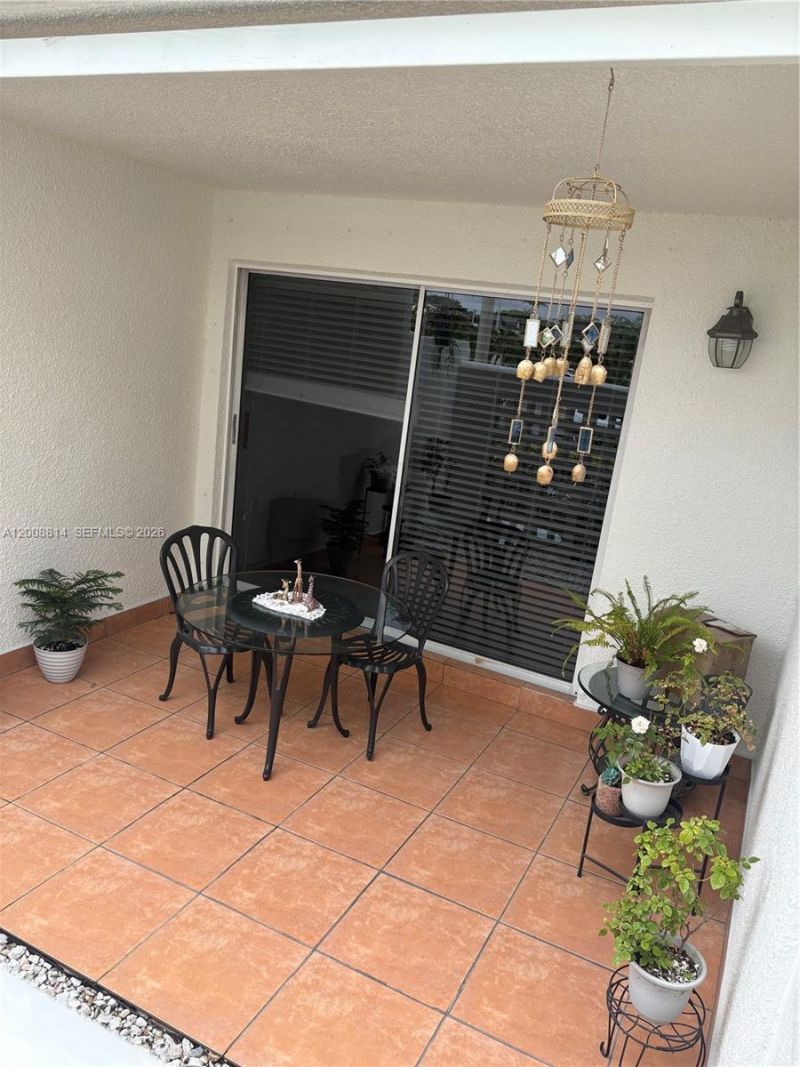 9711 Fontainebleau Blvd, Unit D101, Miami, FL 33172 Photo