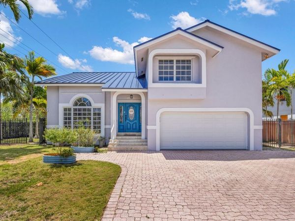 8900 SW 159th Ter, Palmetto Bay, FL 33157