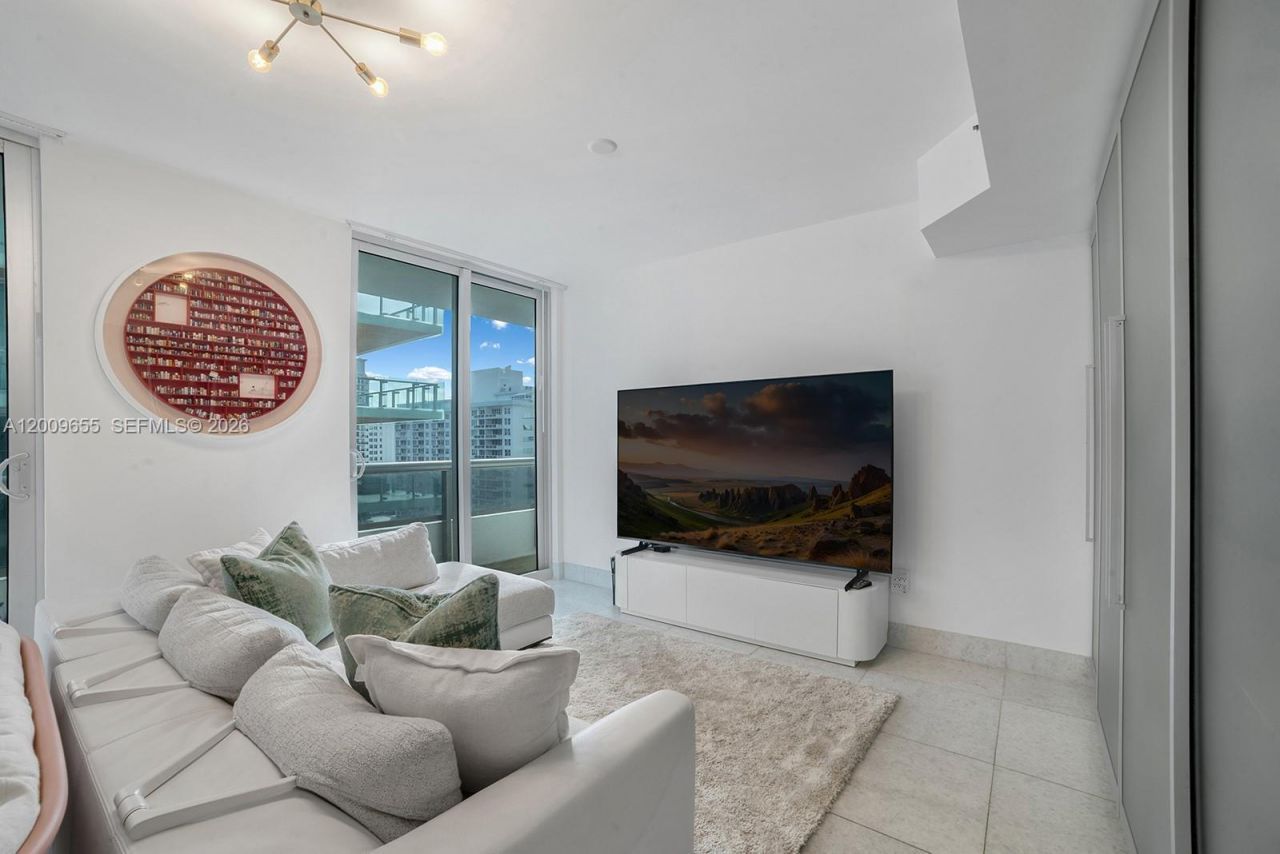 5801 Collins Ave , Unit 1200, Miami Beach, FL 33140 Photo