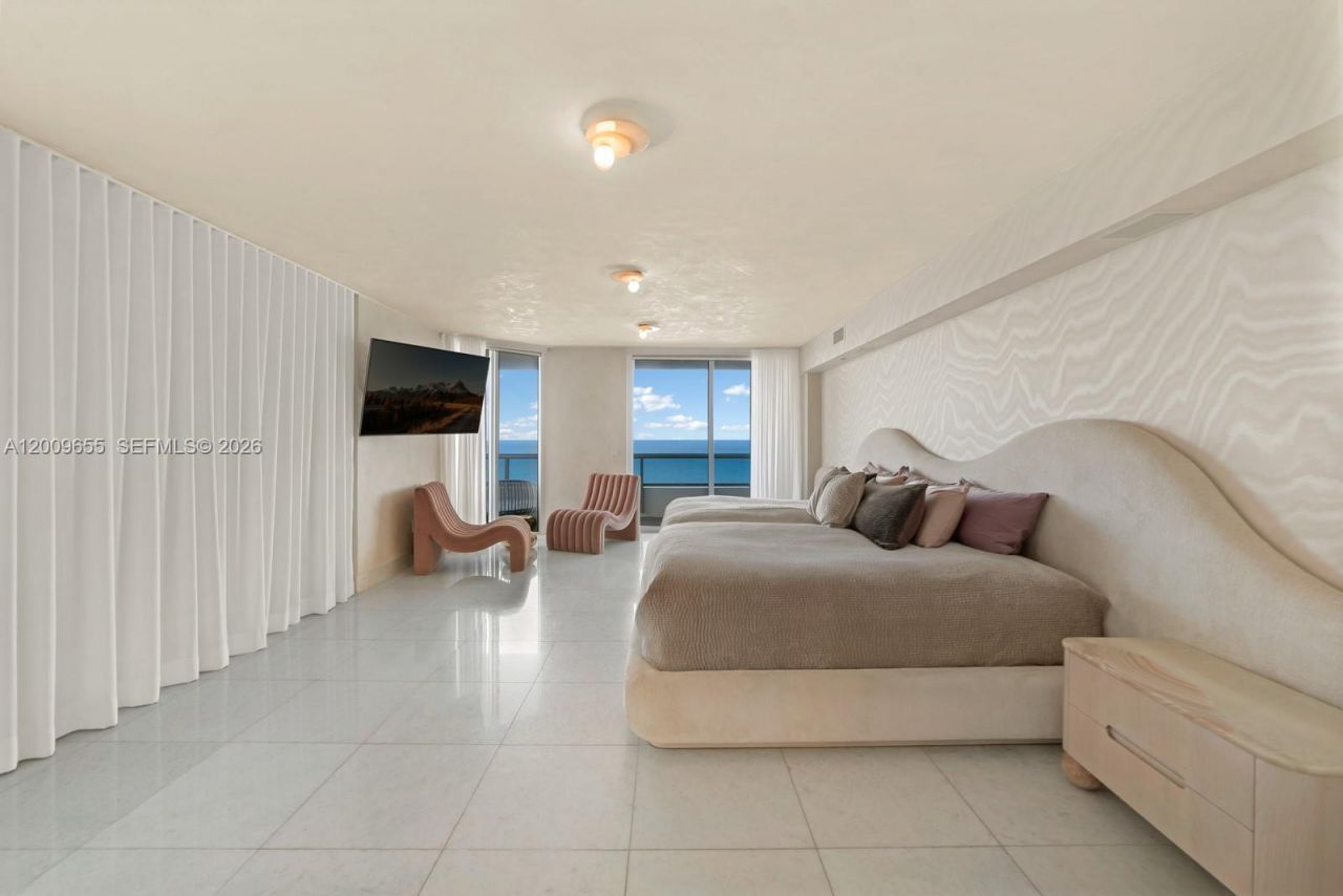 5801 Collins Ave , Unit 1200, Miami Beach, FL 33140 Photo