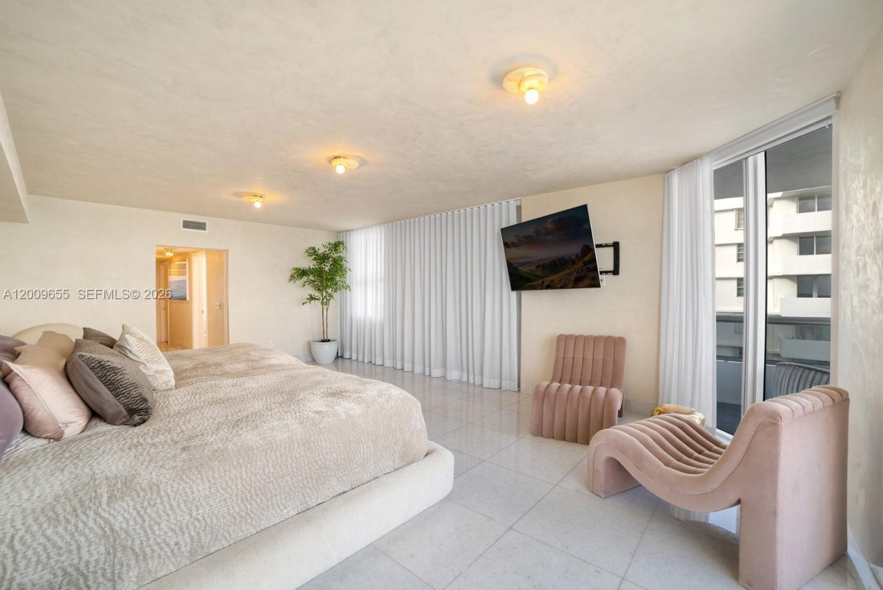 5801 Collins Ave , Unit 1200, Miami Beach, FL 33140 Photo