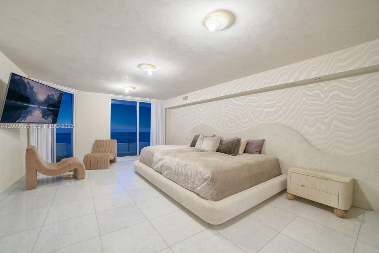 5801 Collins Ave , Unit 1200, Miami Beach, FL 33140 Photo