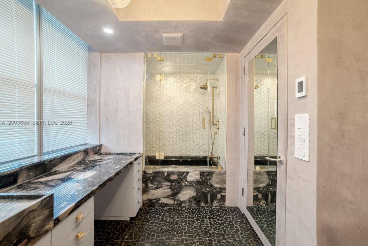 5801 Collins Ave , Unit 1200, Miami Beach, FL 33140 Photo