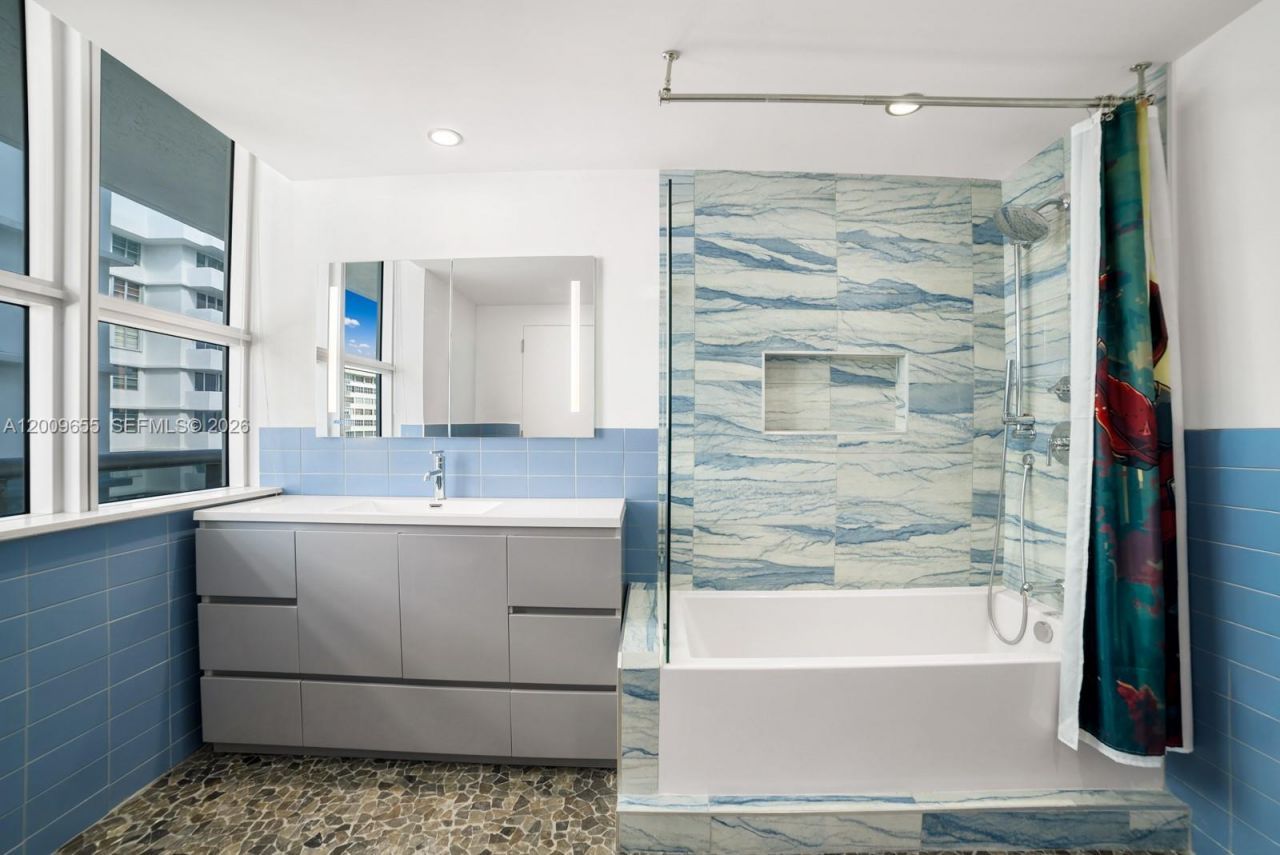 5801 Collins Ave , Unit 1200, Miami Beach, FL 33140 Photo
