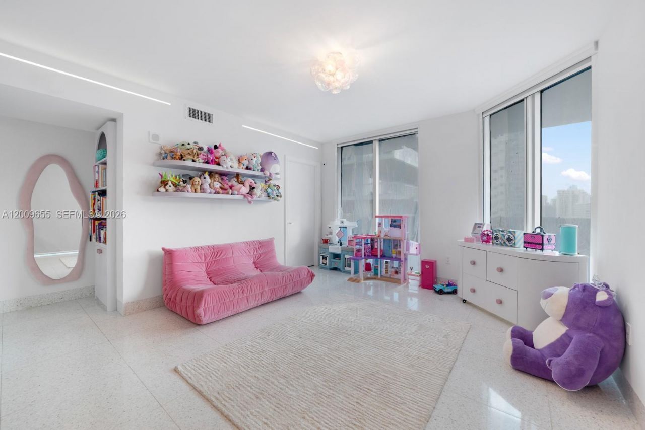 5801 Collins Ave , Unit 1200, Miami Beach, FL 33140 Photo