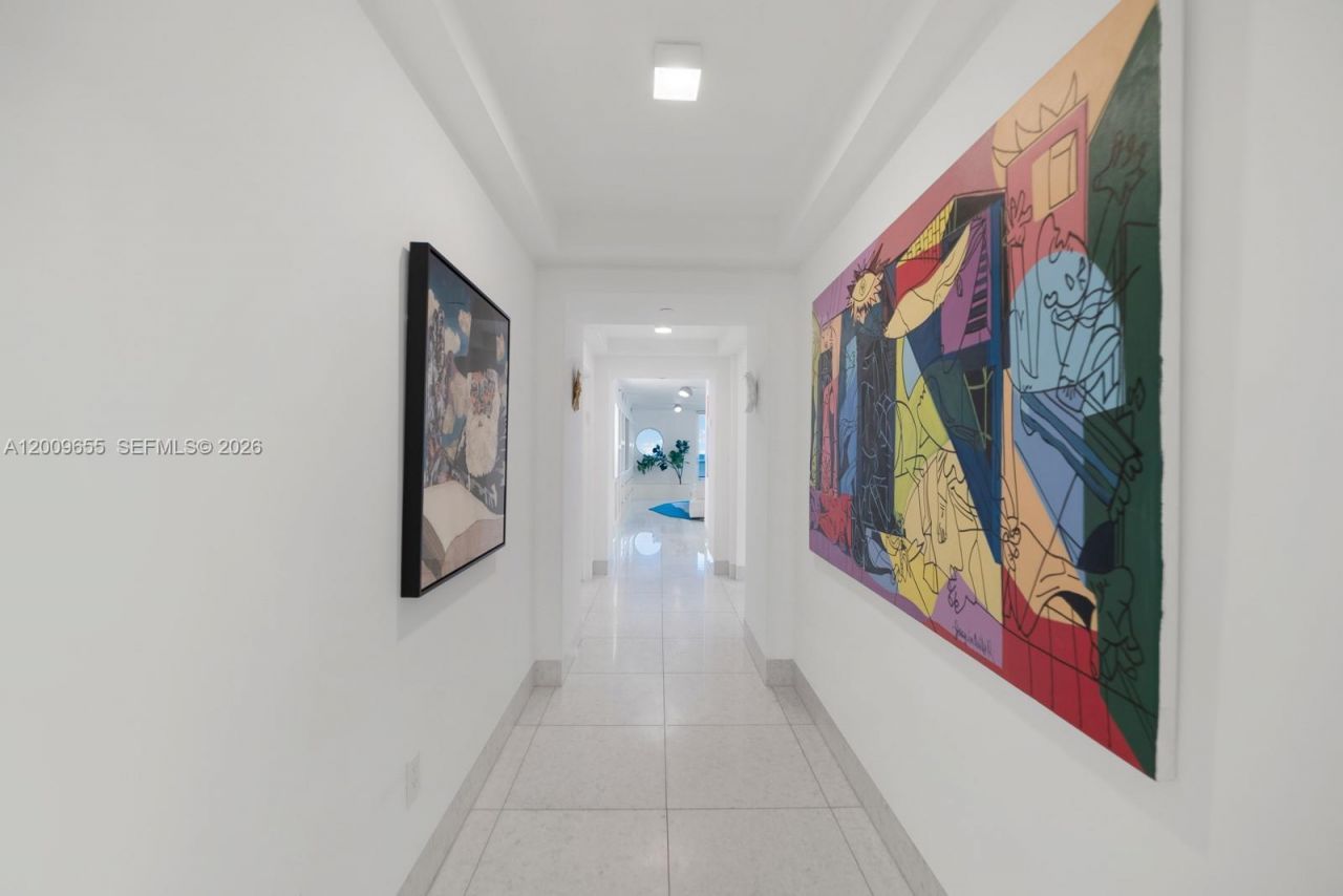 5801 Collins Ave , Unit 1200, Miami Beach, FL 33140 Photo