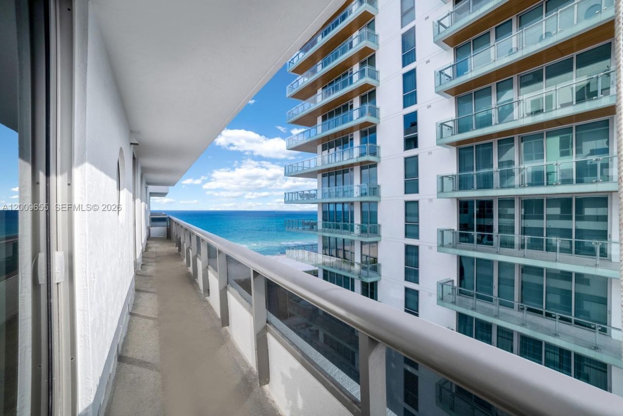 5801 Collins Ave , Unit 1200, Miami Beach, FL 33140 Photo
