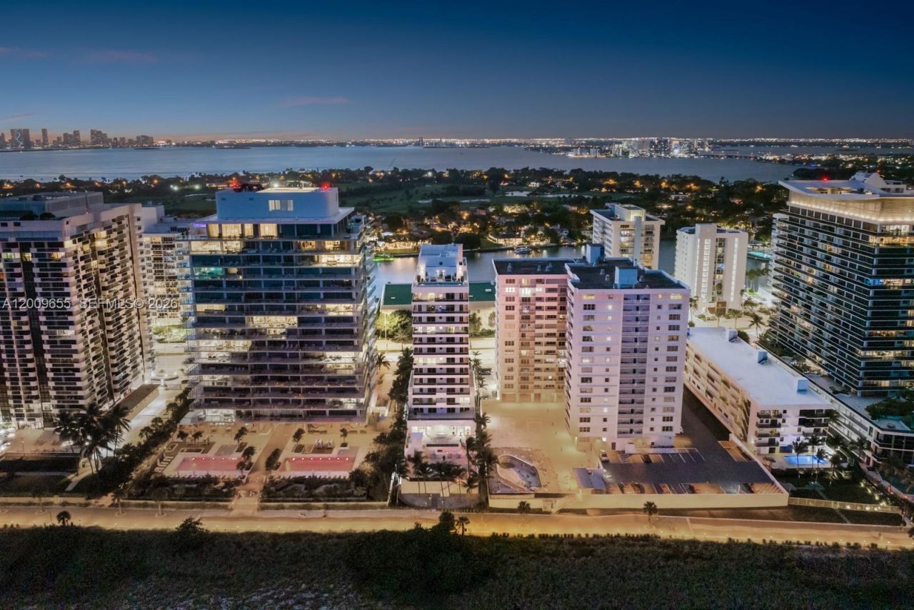 5801 Collins Ave , Unit 1200, Miami Beach, FL 33140 Photo