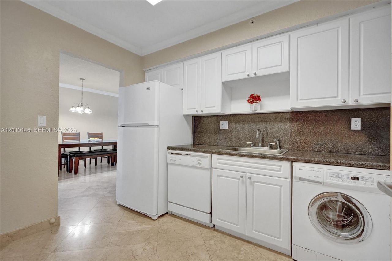 2501 S Ocean Dr , Unit 414, Hollywood, FL 33019 Photo