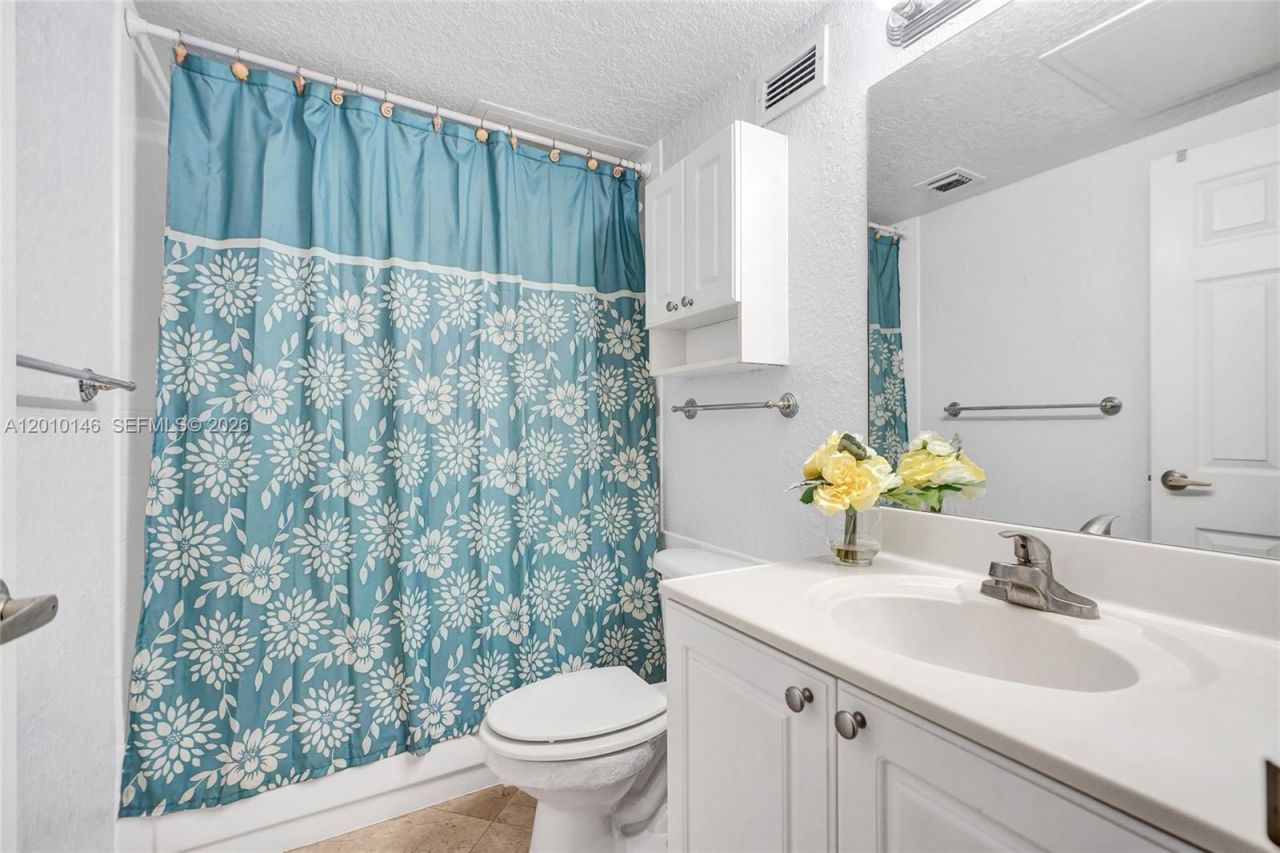 2501 S Ocean Dr , Unit 414, Hollywood, FL 33019 Photo