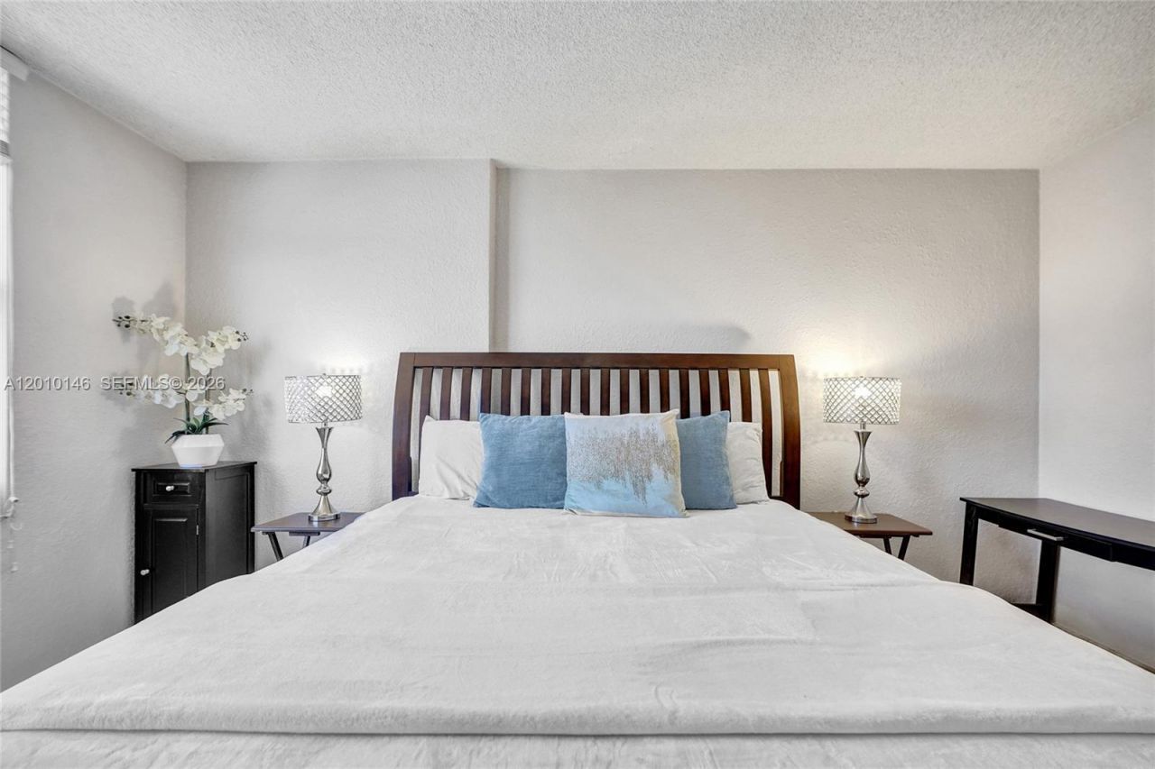 2501 S Ocean Dr , Unit 414, Hollywood, FL 33019 Photo