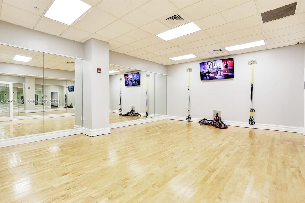 2501 S Ocean Dr , Unit 414, Hollywood, FL 33019 Photo