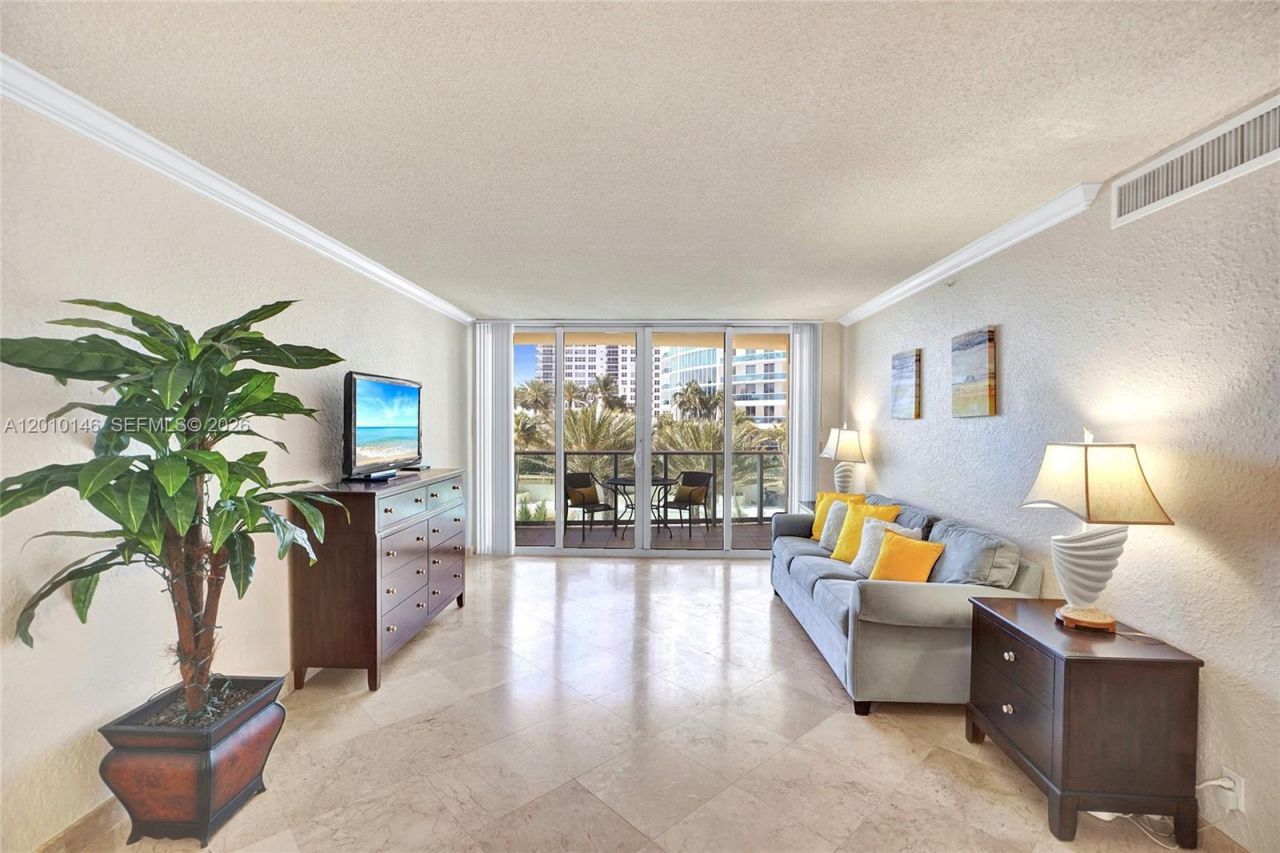 2501 S Ocean Dr , Unit 414, Hollywood, FL 33019 Photo