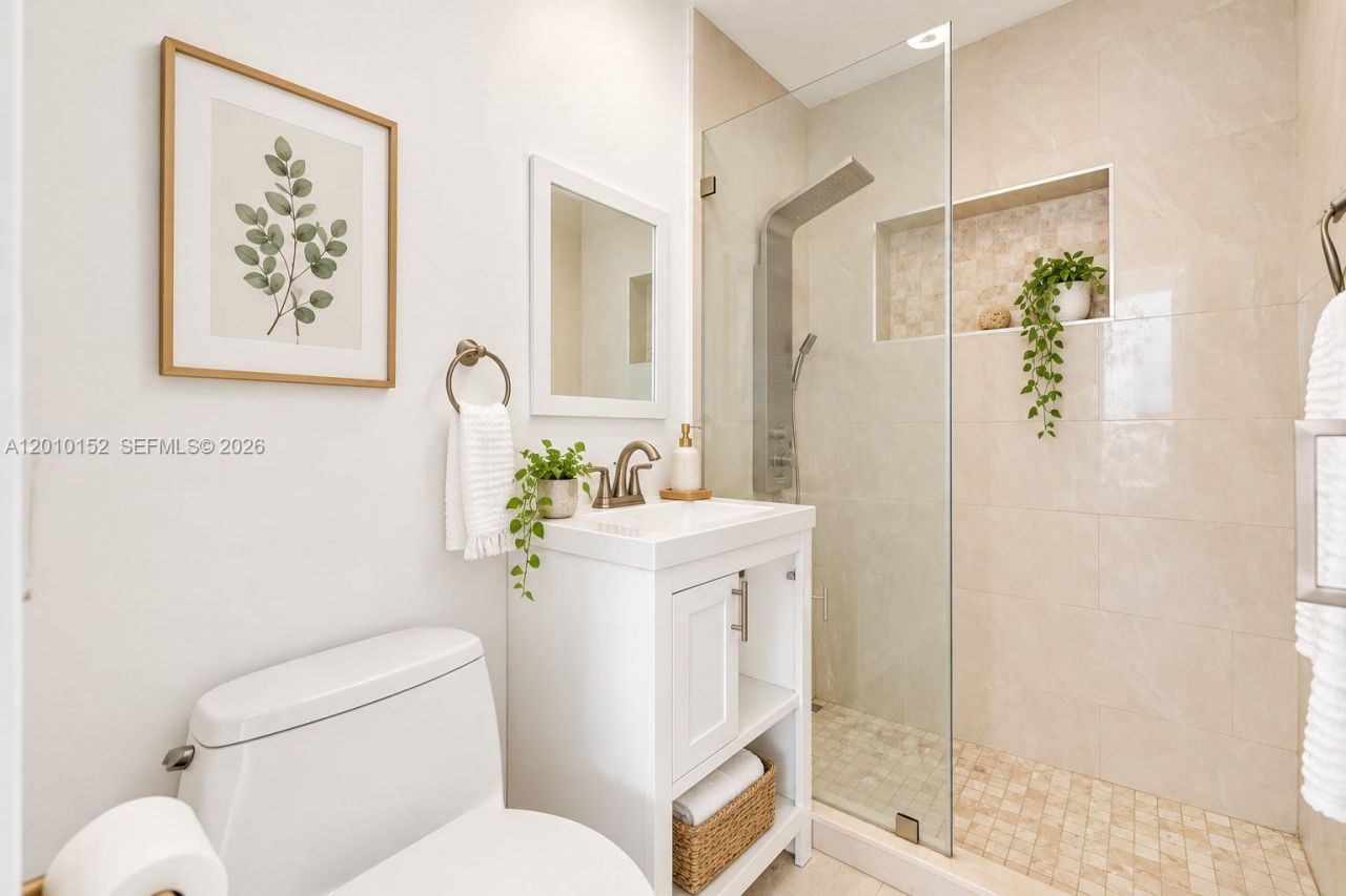 3033 Hibiscus Street, Miami, FL 33133 Photo
