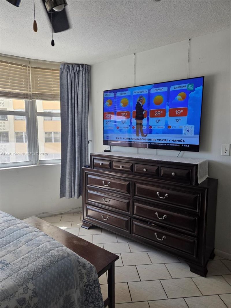 1817 S Ocean Dr , Unit 325, Hallandale Beach, FL 33009 Photo