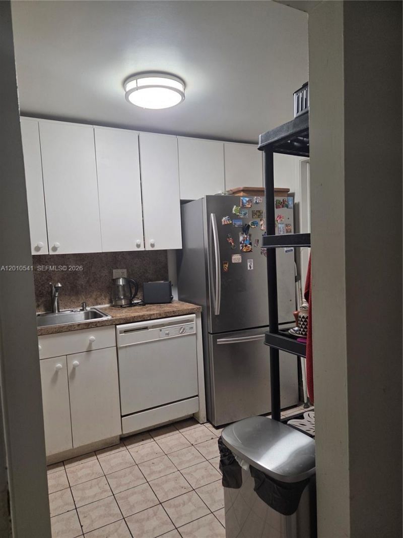 1817 S Ocean Dr , Unit 325, Hallandale Beach, FL 33009 Photo