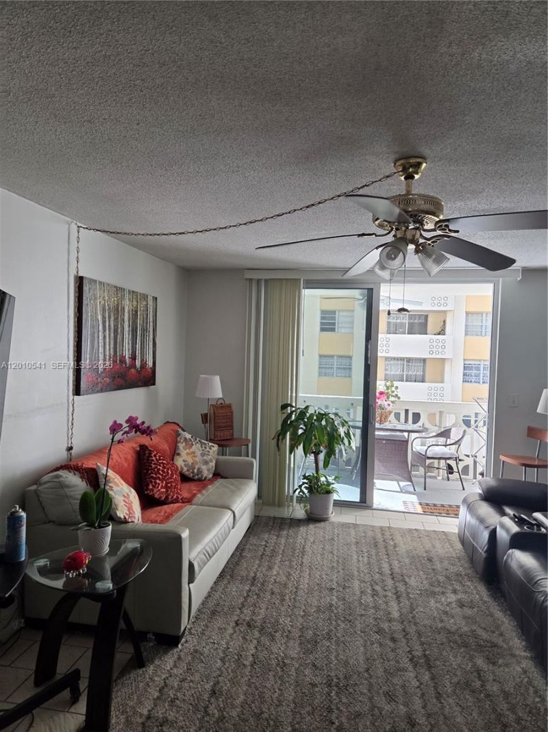 1817 S Ocean Dr , Unit 325, Hallandale Beach, FL 33009 Photo