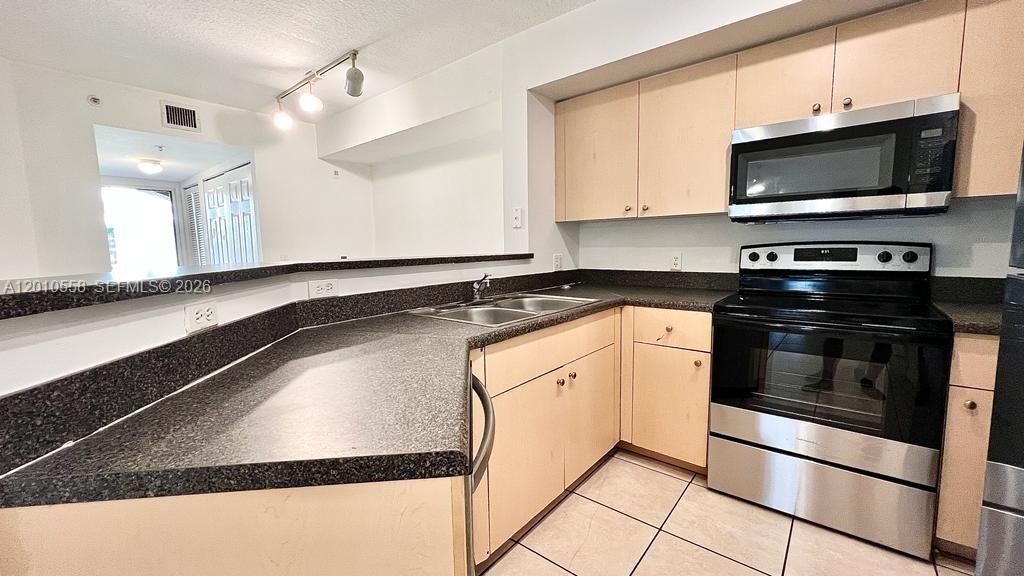 4241 San Marino Boulevard , Unit 108, West Palm Beach, FL 33409 Photo