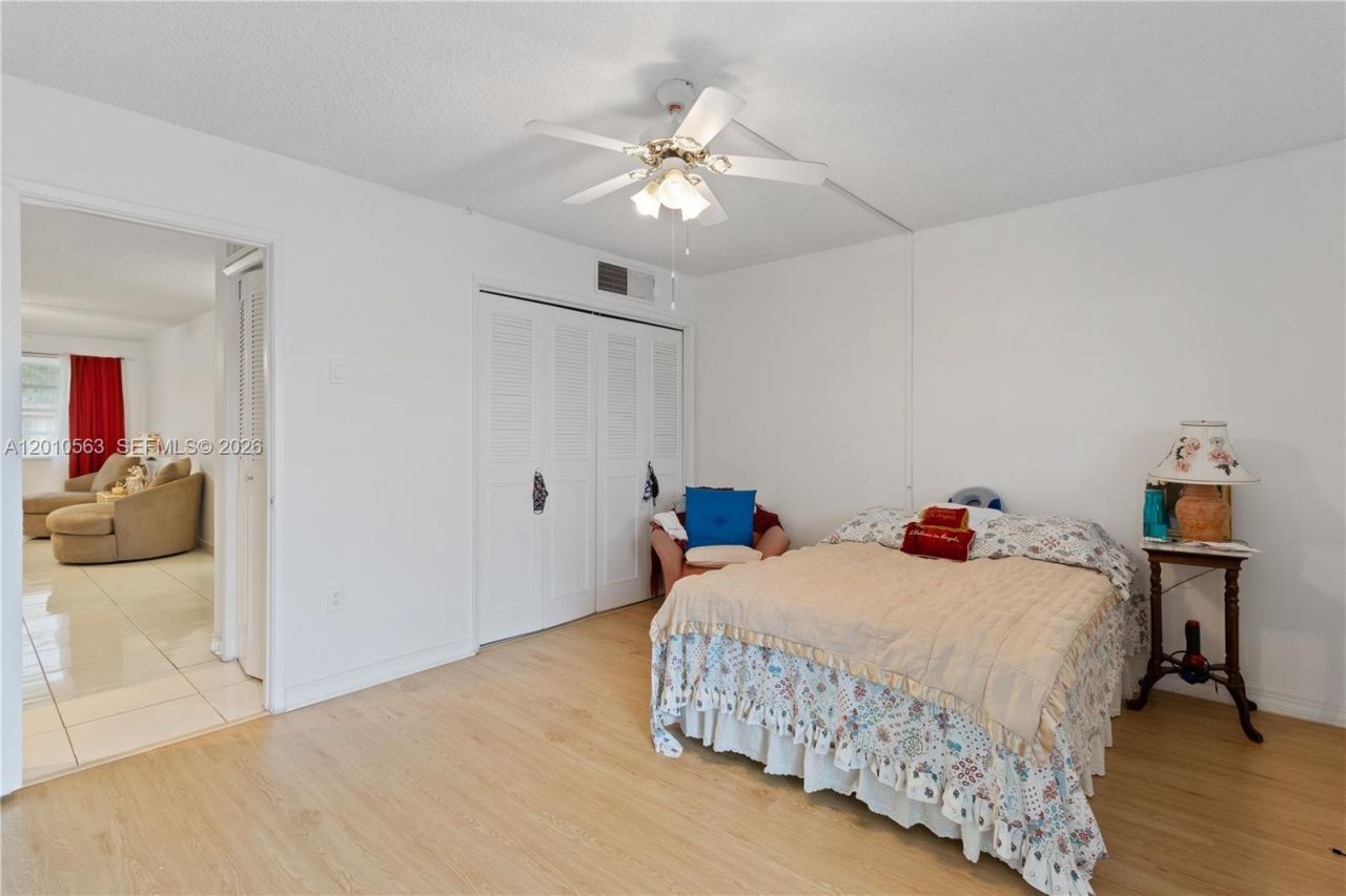165 NE 203rd Ter, Unit C20, Miami Gardens, FL 33179 Photo