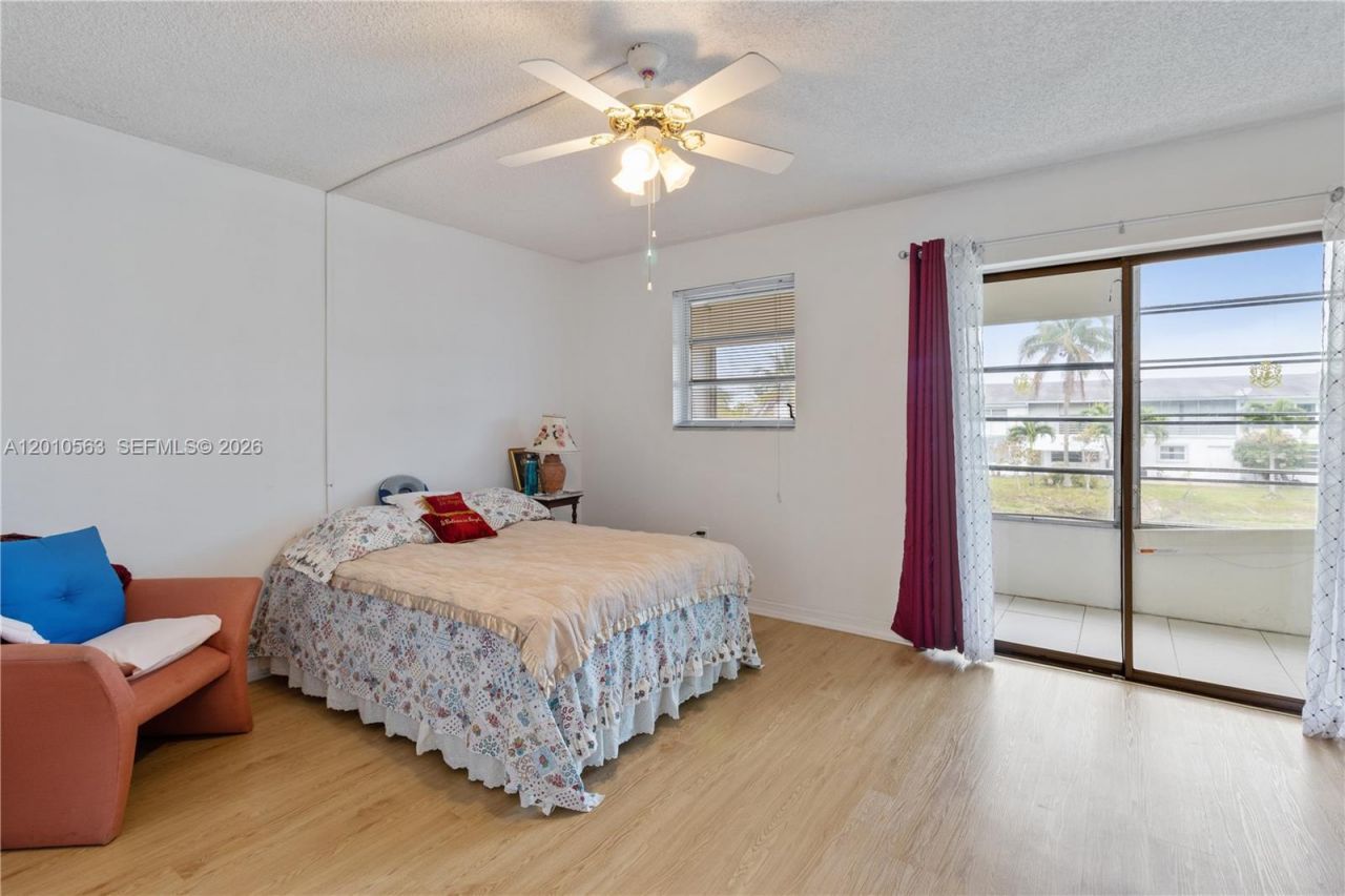 165 NE 203rd Ter, Unit C20, Miami Gardens, FL 33179 Photo