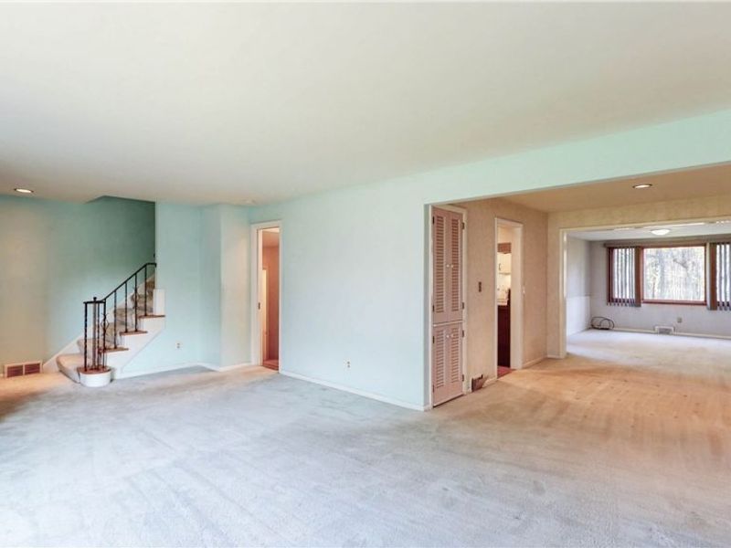 5297 Marian Drive, Lyndhurst, OH 44124 Photo 6