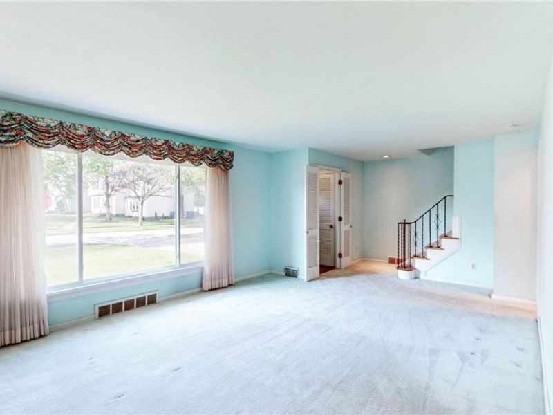 5297 Marian Drive, Lyndhurst, OH 44124 Photo 7