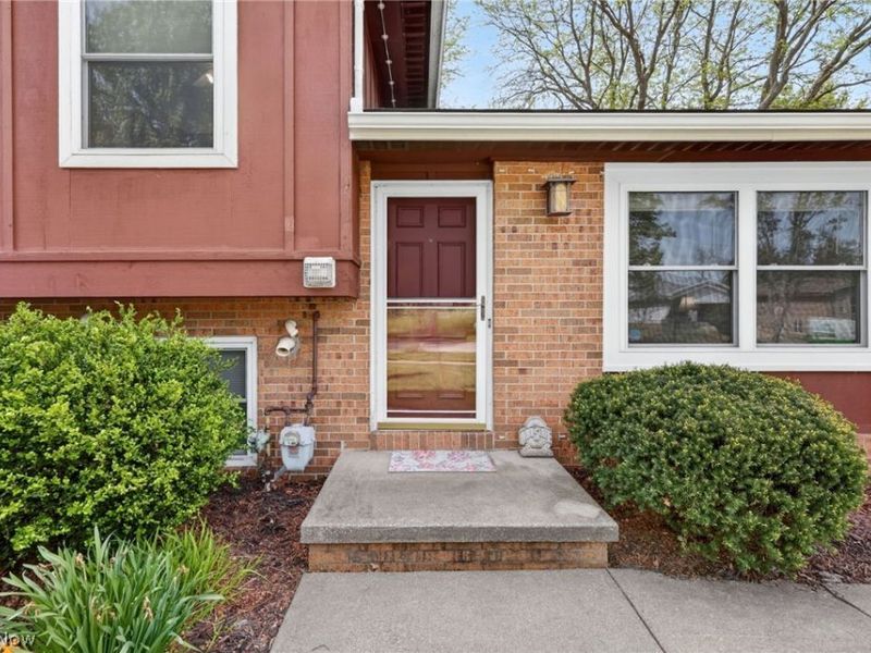 878 Marilyn Drive, Wooster, OH 44691 Photo 2