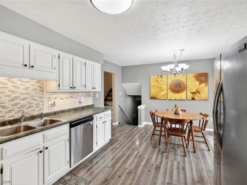 878 Marilyn Drive, Wooster, OH 44691 Photo 5