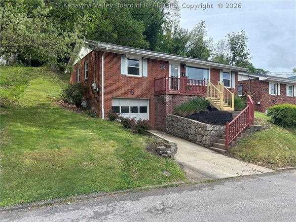 2757 Daniels Avenue, South Charleston, WV 25303