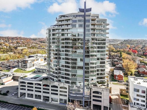 400 Riverboat, Unit 902, Newport, KY 41071