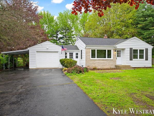 8382 E G Avenue, Kalamazoo, MI 49048