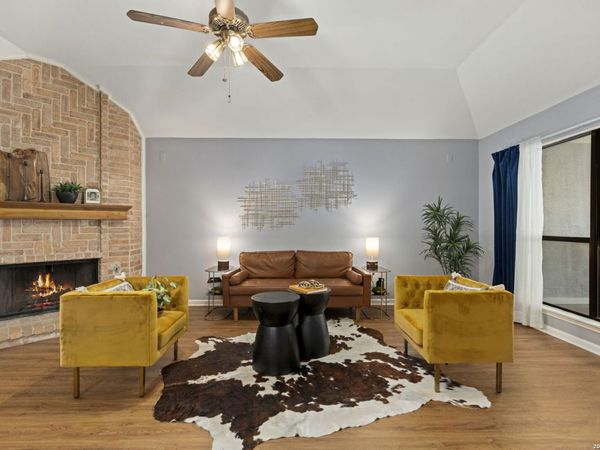 10311 GRAND CIR, San Antonio, TX 78239