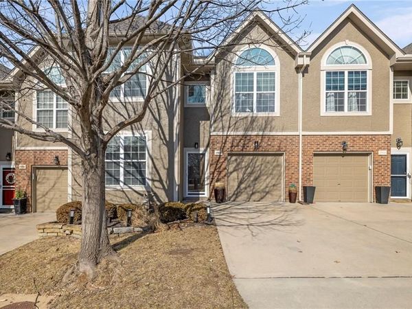 15832 W 61ST Street, Shawnee, KS 66217