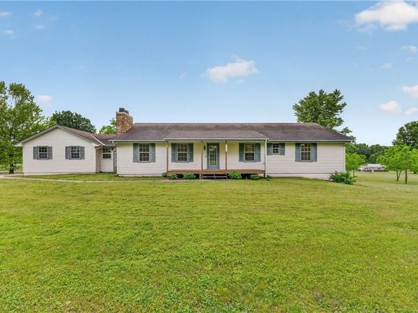 14203 E 198th Street, Peculiar, MO 64078