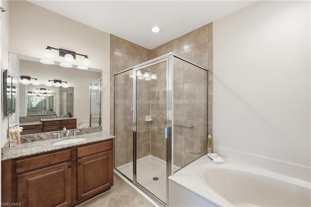 6532 Monterey Pt, Unit 202, Naples, FL 34105 Photo