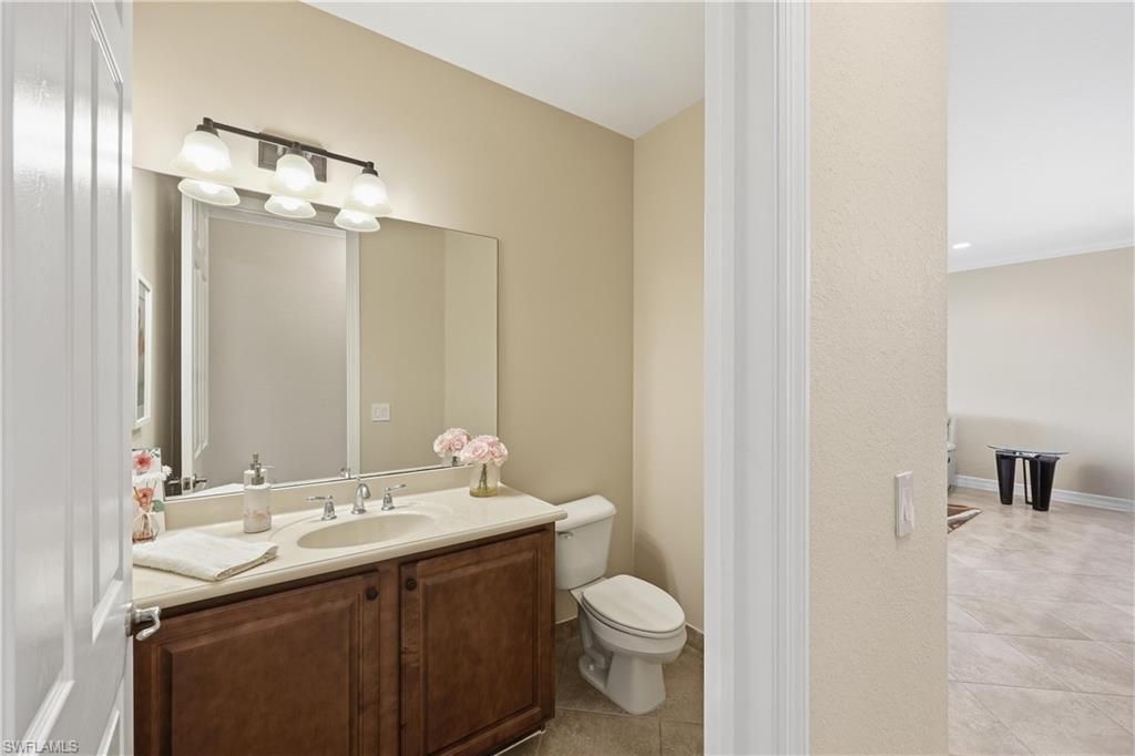 6532 Monterey Pt, Unit 202, Naples, FL 34105 Photo