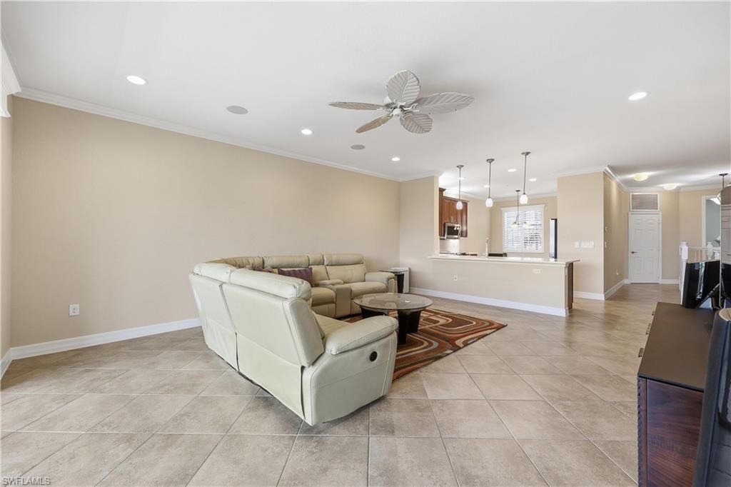 6532 Monterey Pt, Unit 202, Naples, FL 34105 Photo