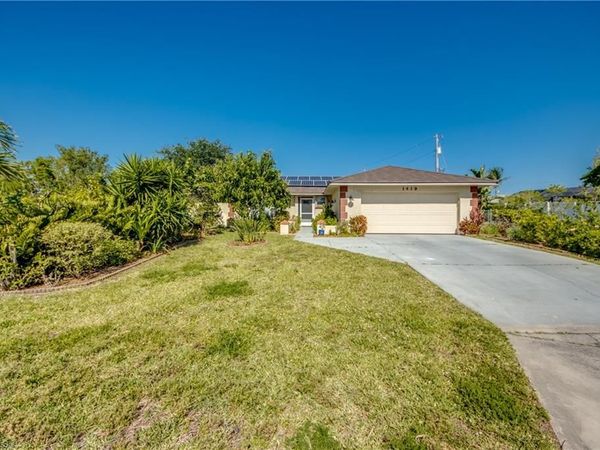 1419 SE 39th TER, CAPE CORAL, FL 33904