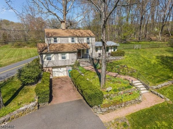 1100 Stanton Lebanon Rd, Clinton, NJ 08833