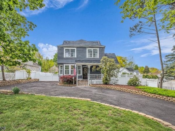 152 Long Hill Rd, Little Falls, NJ 07424
