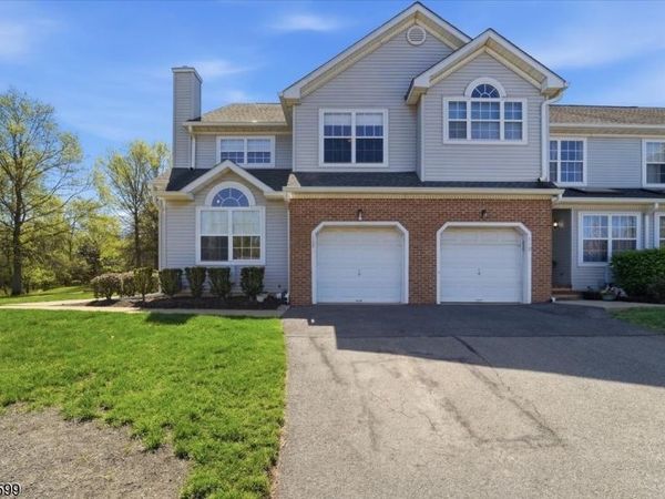 109 Castle Pointe Blvd, Piscataway, NJ 08854