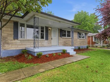 813 Foxcroft Court, Lexington, KY 40505