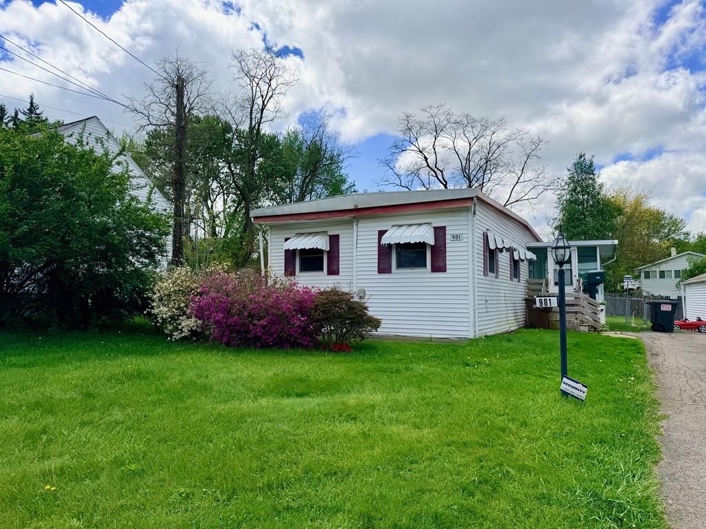 981 Benedict Ave, Mansfield, OH 44906 Main Photo