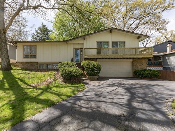 3409 52nd Street , Moline, IL 51265